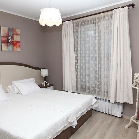 Apartment Retro 8 ดอบริช ภายนอก รูปภาพ